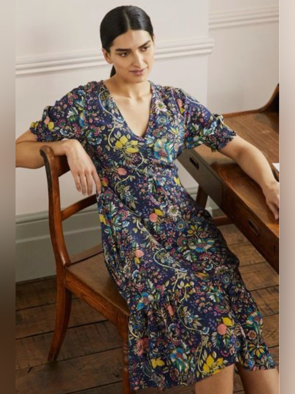 BODEN Navy V Neck Midi Tea Dress Botanical Print Size 20/22L